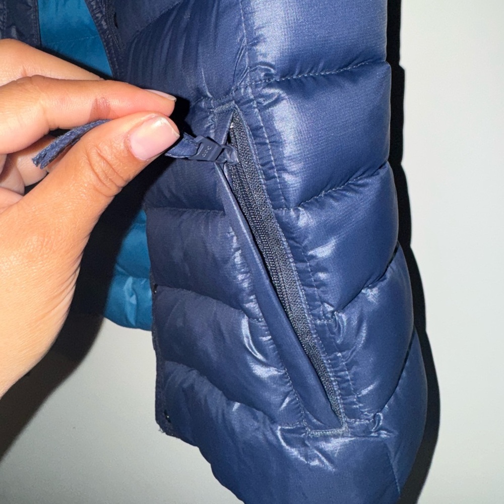 GAP Blue Quilted Puffer Vest - Picture 5 of 8
